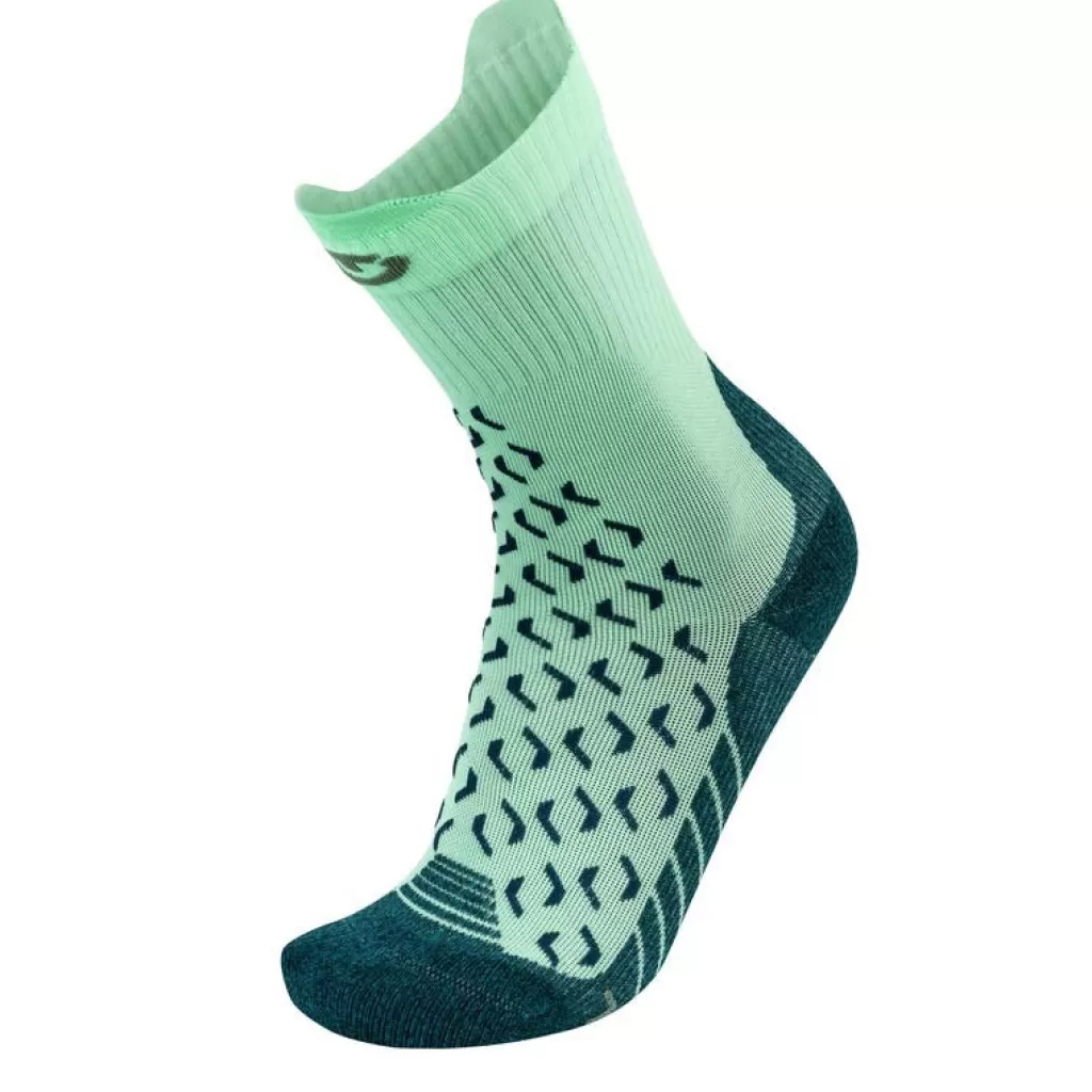 Cheap Hiking Socks - Outdoor Ultracool Crew Women Light Travel | Running / Trail Running